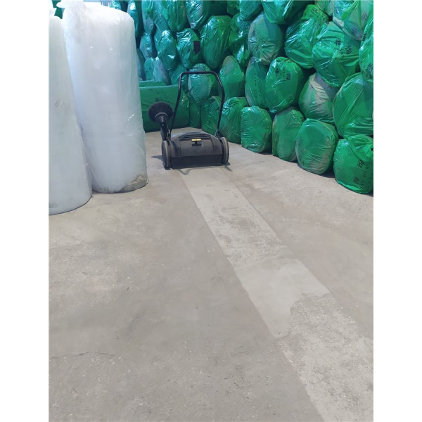 Подметальная машина Karcher KM 70/20 C 2SB Подметальная машина Karcher KM 70/20 C 2SB